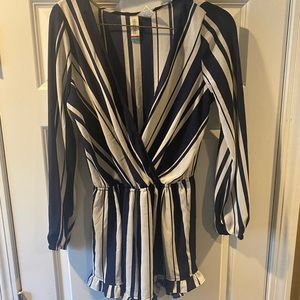 NEVER BEEN WORN romper